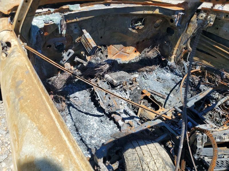 2011 Mini Cooper VIN WMWZP3C55BTX83147 COPART salvage auction — BURN, Ms - Cert Of Title-Salvaged, sold $15 on 2026-08-14 (photo 8)