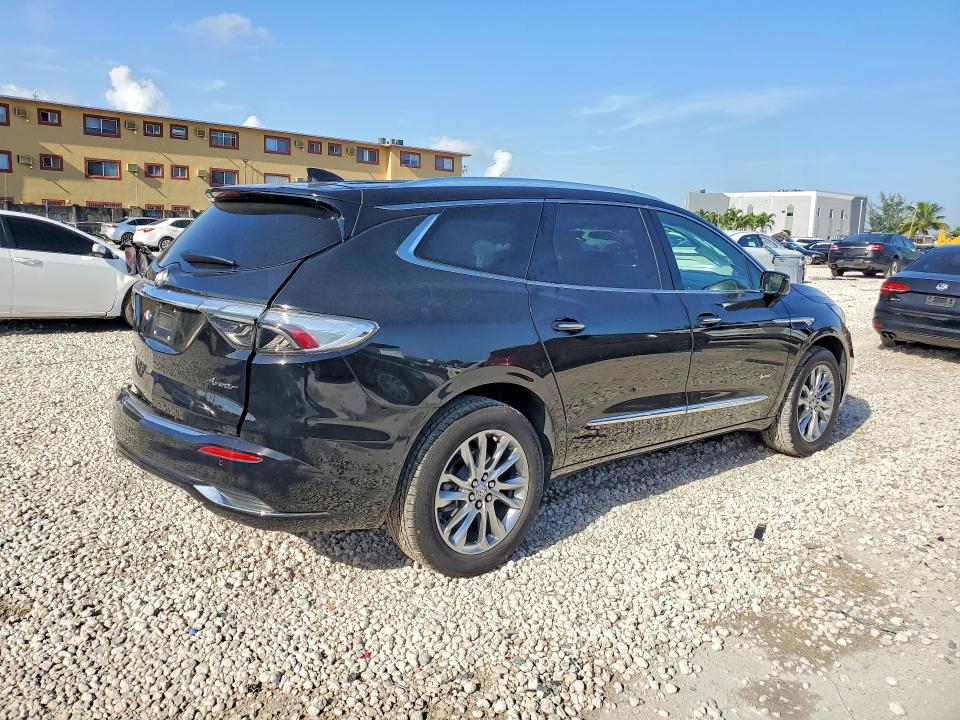 2023 Buick . VIN 5GAEVCKW9PJ136126 COPART salvage auction — REAR END, FL - CERT OF TITLE SLVG REBUILDABLE, sold $10,000 on 2026-07-28 (photo 3)