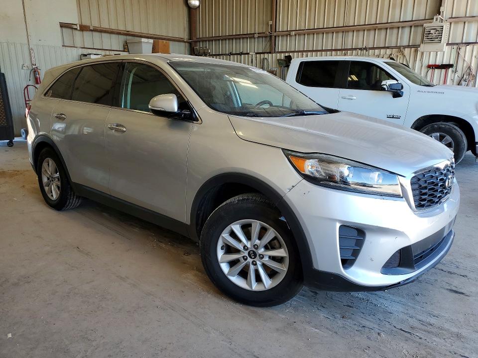 2020 Kia Sorento VIN 5XYPG4A58LG638460 COPART salvage auction — MECHANICAL, Tx - Salvage Vehicle Title, sold $1,250 on 2026-07-17 (photo 4)