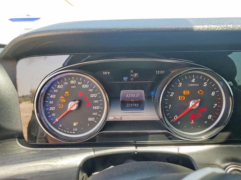 2018 Mercedes-benz E-klasse VIN WDDZF4JB2JA432488 COPART salvage auction — WATER/FLOOD, Tx - Salvage Title-Flood Damage, sold $4,000 on 2026-08-05 (photo 9)