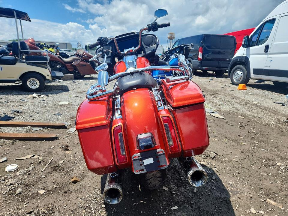 2024 Harley-davidson Fl VIN 1HD1KH715RB641236 COPART salvage auction — FRONT END, Il - Salvage Certificate, sold $9,900 on 2026-09-10 (photo 4)