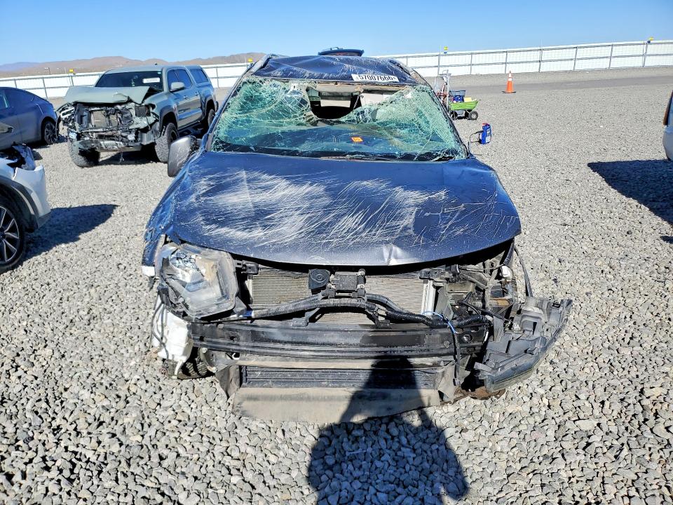 2018 Nissan Rogue VIN 5N1AT2MV4JC743379 COPART salvage auction — ROLLOVER, Nv - Salvage Title, sold $375 on 2026-07-02 (photo 5)