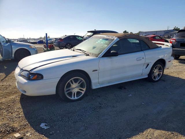 1997 Ford Mustang VIN 1FALP45X0VF153588 — COPART salvage auction photo