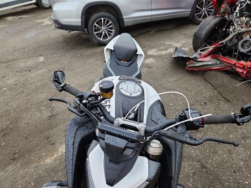 2024 Cf moto 450nk VIN LCEPESLB8R6000864 COPART salvage auction — SIDE, PA - CERTIFICATE OF SALVAGE, sold $800 on 2026-07-30 (photo 5)