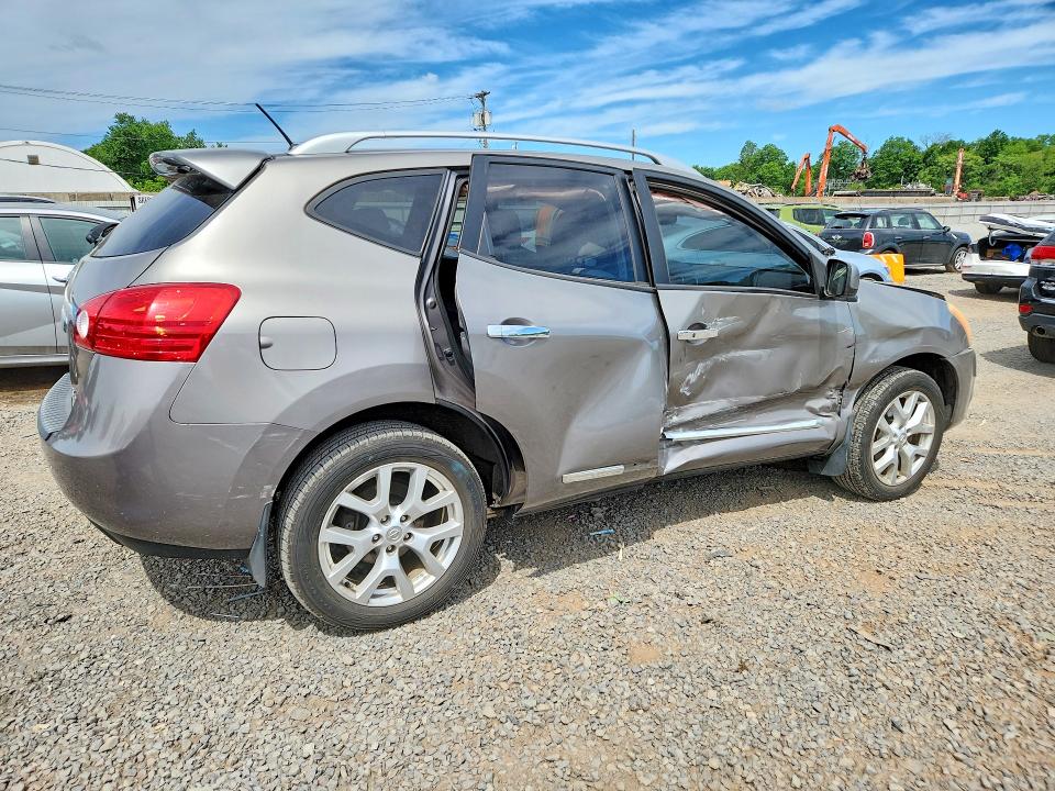 2011 Nissan Rogue sport VIN JN8AS5MV3BW667876 COPART salvage auction — SIDE, NJ - CERT OF TITLE-SALVAGE, sold $375 on 2026-07-24 (photo 3)