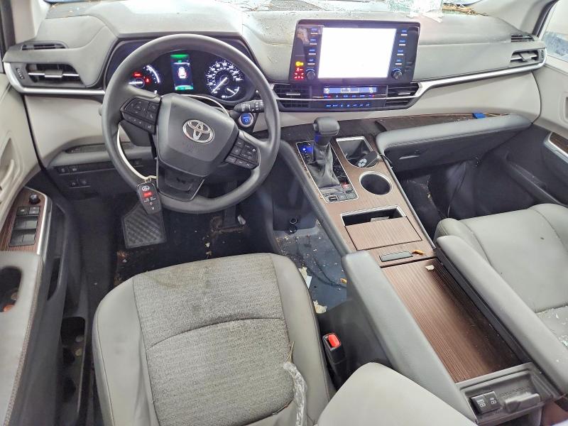 2022 Toyota Sienna VIN 5TDKSKFC6NS069389 COPART salvage auction — REAR END, Wv - Salvage Certificate, sold $5,000 on 2026-07-27 (photo 8)