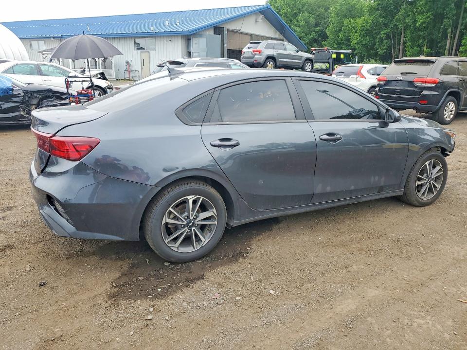 2022 Kia Forte VIN 3KPF24AD1NE454608 COPART salvage auction — ALL OVER, Ct - Certificate Of Title, sold $4,850 on 2026-07-10 (photo 3)