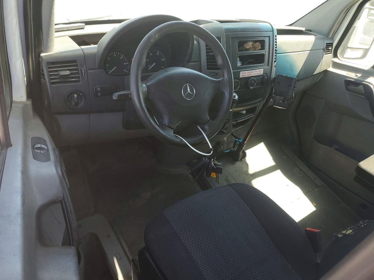 2015 Mercedes Benz Sprinter 2500 VIN WD3PE8DB3FP124347 COPART salvage auction — Side, NV - CERTIFICATE OF TITLE (P), sold $1,600 on 2026-07-01 (photo 8)