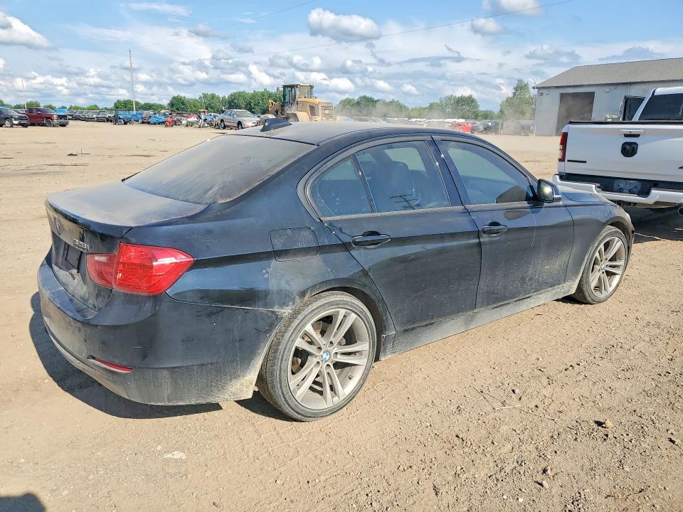2014 BMW VIN WBA3A5G59ENN66237 COPART salvage auction — MECHANICAL, Mi - Dealer Only Clean Title, sold $500 on 2026-07-29 (photo 3)