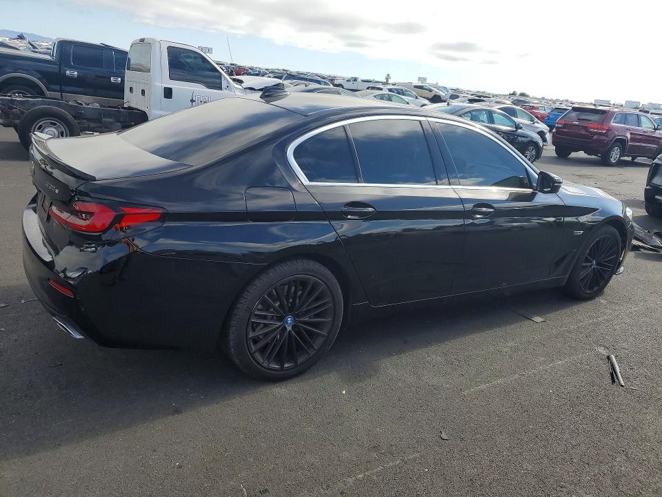 2022 BMW 5 series VIN WBA13AG00NCK20331 COPART salvage auction — UNDERCARRIAGE, CA - SALVAGE CERTIFICATE, sold $15,500 on 2026-07-20 (photo 3)