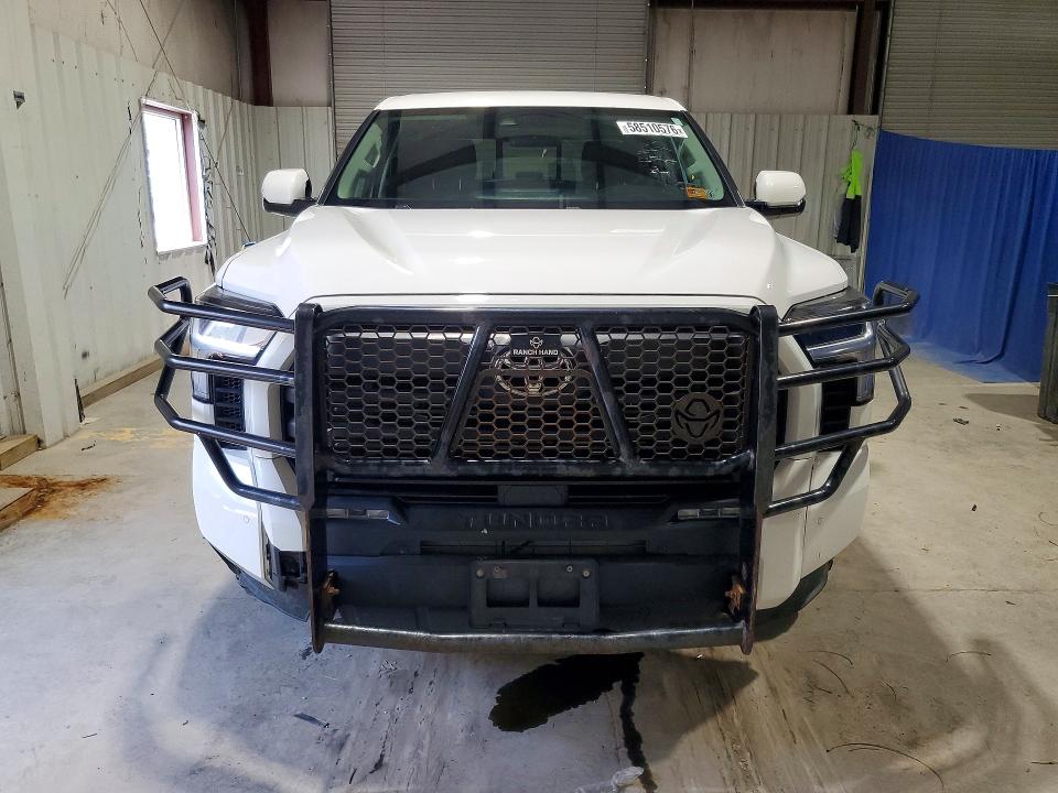 2023 Toyota Tundra VIN 5TFLA5DA6PX084496 COPART salvage auction — MINOR DENT/SCRATCHES, WV - CERTIFICATE OF TITLE, sold $29,000 on 2026-07-30 (photo 5)