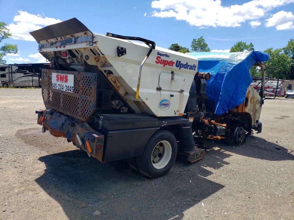 2021 Isuzu VIN 54DB4W1D0MS208998 COPART salvage auction — BURN, Ny - Registration Document Card, sold $2,000 on 2026-07-09 (photo 3)