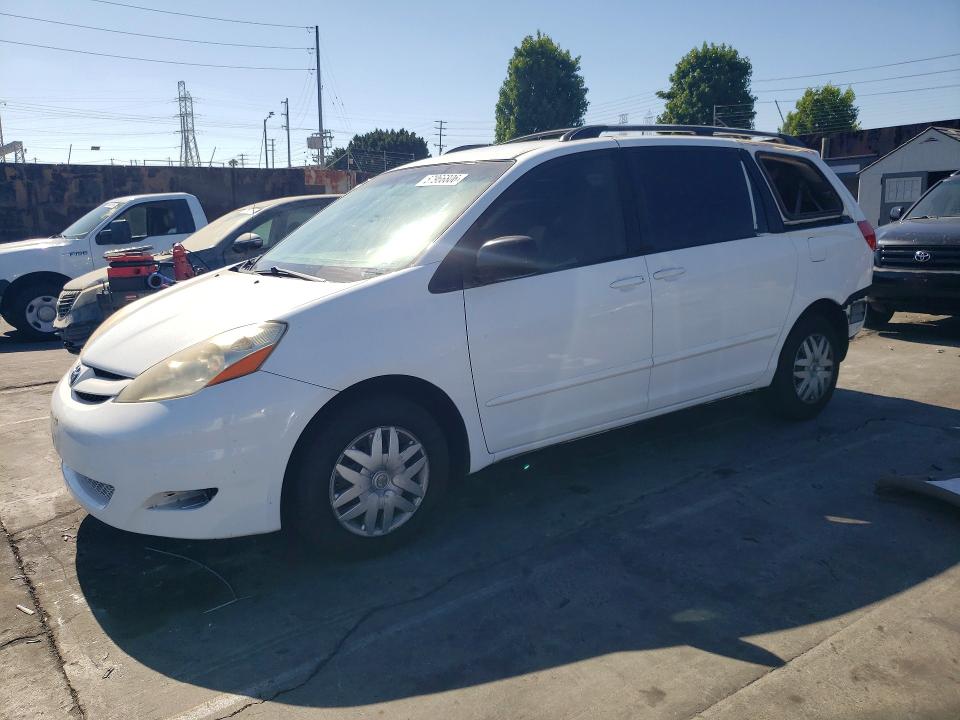 2009 Toyota Sienna VIN 5TDZK23C39S266304 COPART salvage auction — SIDE, CA - SALVAGE CERTIFICATE, sold $850 on 2026-07-31 (photo 1)
