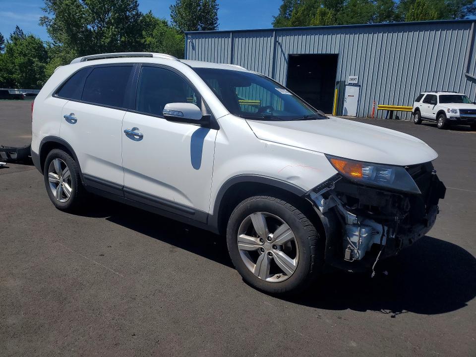 2013 Kia Sorento VIN 5XYKU3A63DG417386 COPART salvage auction — FRONT END, Or - Salvage Title Certificate, sold $575 on 2026-07-06 (photo 4)