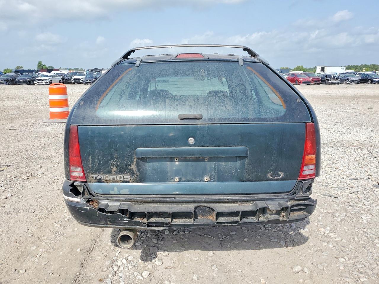 1994 Ford Taurus VIN 1FALP57UXRA217745 COPART salvage auction — Rear End, TX - CERTIFICATE OF TITLE, sold $150 on 2026-07-02 (photo 6)