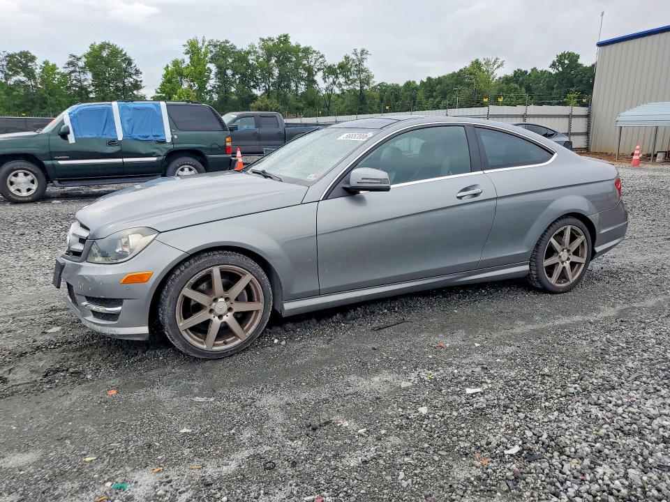 2013 Mercedes-benz C-klasse VIN WDDGJ4HB5DG069830 COPART salvage auction — FRONT END, Sc - Cert Of Title-Salvage, sold $1,100 on 2026-07-13 (photo 1)