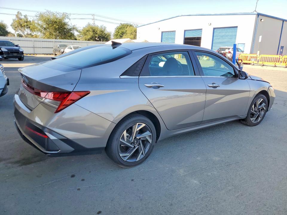 2025 Hyundai Elantra VIN KMHLS4DG8SU963919 COPART salvage auction — FRONT END, Ca - Salvage Certificate, sold $4,250 on 2026-07-02 (photo 3)