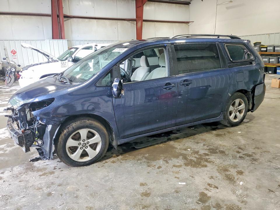2018 Toyota Sienna VIN 5TDKZ3DC1JS960012 COPART salvage auction — FRONT END, Ny - Mv-907A Salvage Certificate, sold $1,800 on 2026-07-29 (photo 1)
