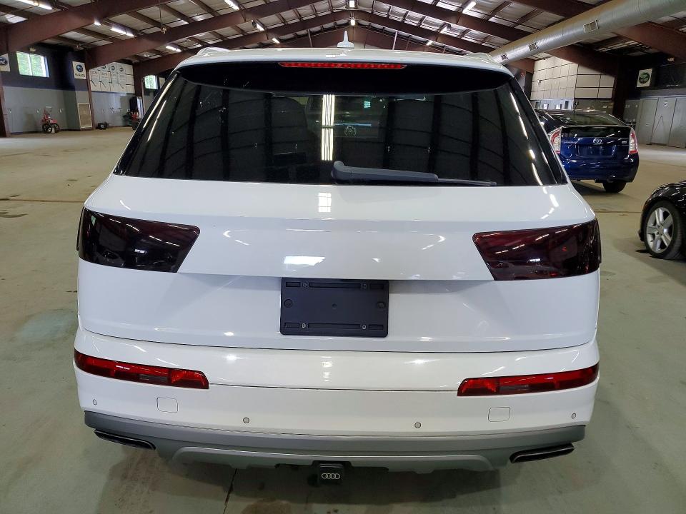2019 Audi Q7 VIN WA1VAAF76KD004542 COPART salvage auction — MINOR DENT/SCRATCHES, Mi - Certificate Of Title (P), sold $8,400 on 2026-07-16 (photo 6)