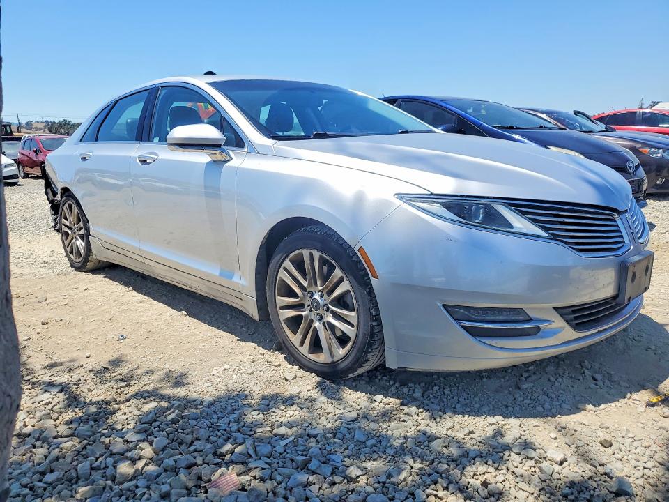 2015 Lincoln Mkz VIN 3LN6L2G92FR606728 COPART salvage auction — REAR END, Salvage Title, sold $1,300 on 2026-07-23 (photo 4)