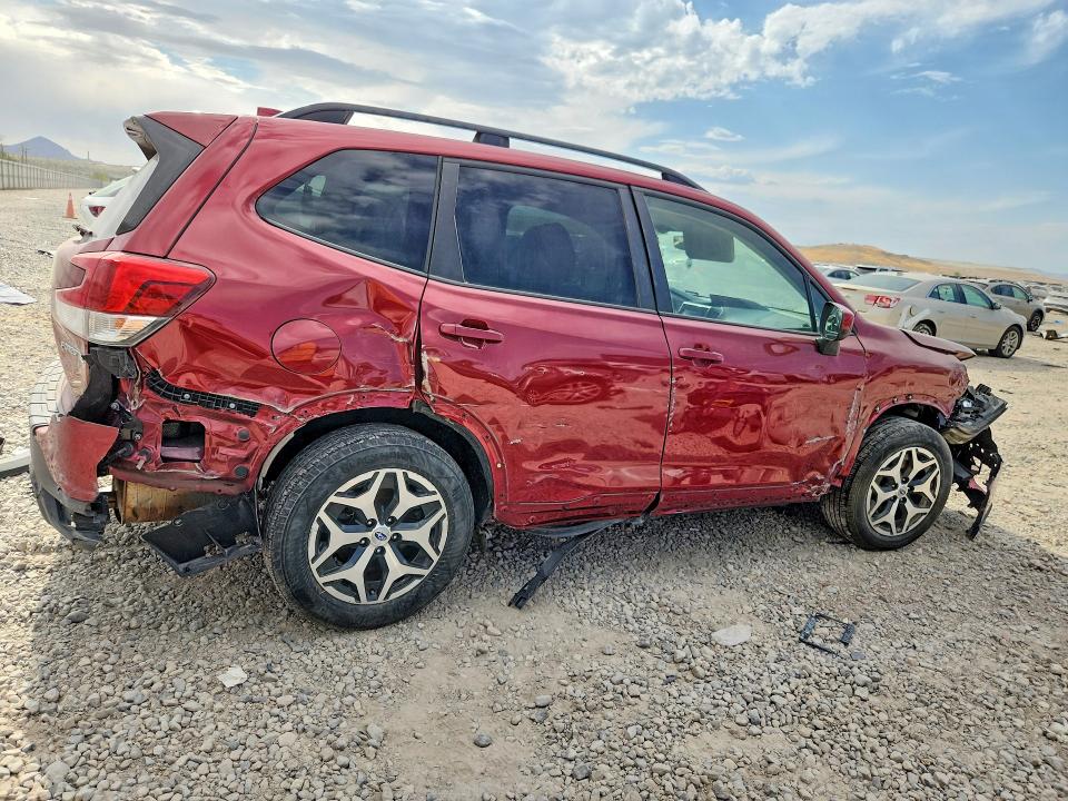 2020 Subaru Forester VIN JF2SKAJC7LH431072 COPART salvage auction — FRONT END, Ut - Cert Of Title-Rebuilt/Restored, sold $1,800 on 2026-07-24 (photo 3)