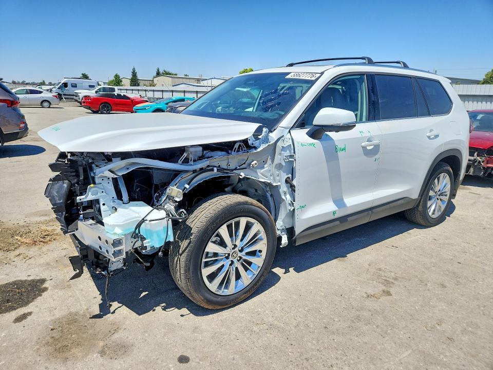 2026 Toyota Highlander VIN 5TDAAAB52TS136518 COPART salvage auction — FRONT END, Ca - Salvage Certificate, sold $32,500 on 2026-07-31 (photo 1)