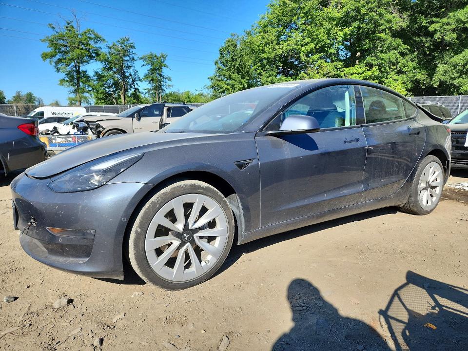 2022 Tesla Model 3 VIN 5YJ3E1EB0NF124065 — COPART salvage auction photo