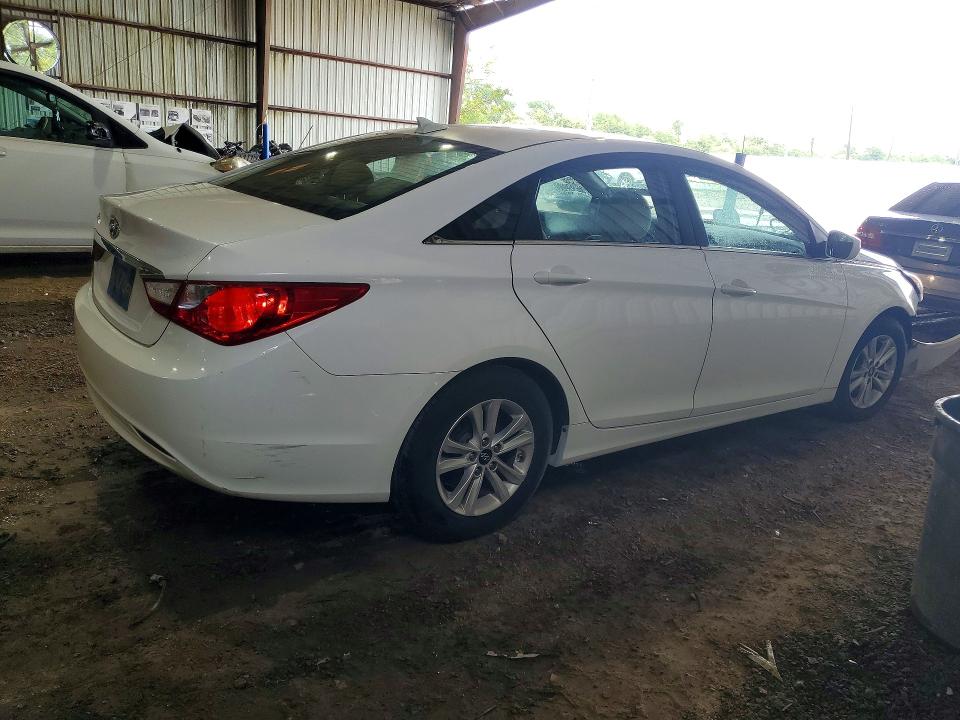 2013 Hyundai Sonata VIN 5NPEB4ACXDH737330 COPART salvage auction — FRONT END, Tx - Salvage Vehicle Title, sold $1,300 on 2026-07-20 (photo 3)