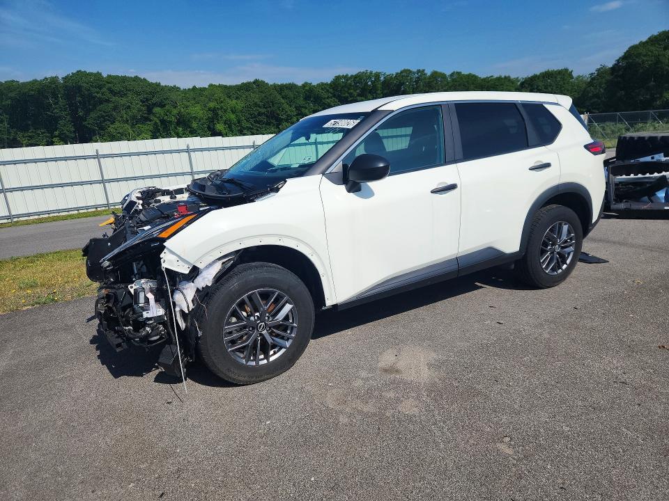 2023 Nissan Rogue sport VIN 5N1BT3AB8PC831025 COPART salvage auction — FRONT END, AZ - CERT OF TITLE- NON REPAIR, sold $1,000 on 2026-07-27 (photo 1)