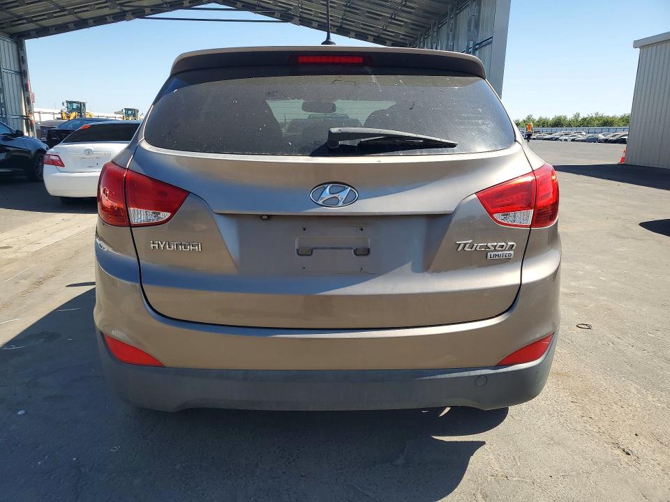2013 Hyundai VIN KM8JU3AC7DU695705 COPART salvage auction — FRONT END, Ca - Salvage Certificate, sold $1,800 on 2026-07-16 (photo 6)
