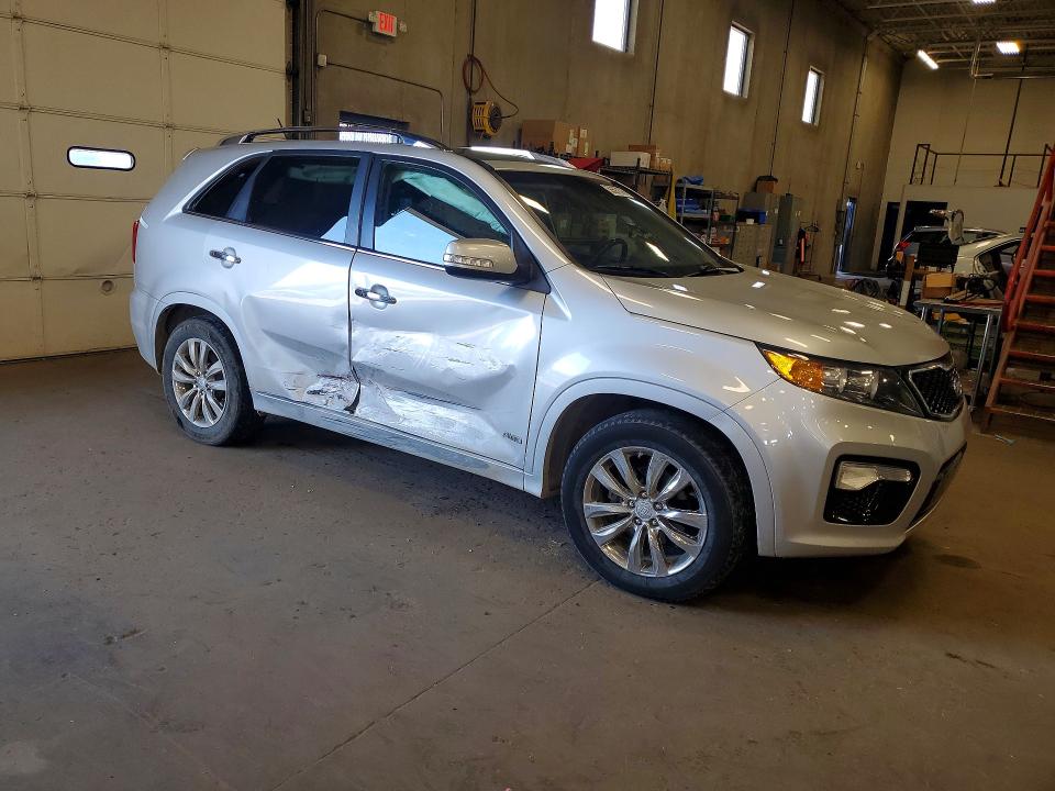 2012 Kia Sorento VIN 5XYKWDA21CG188590 COPART salvage auction — SIDE, Mn - Cert Of Title-Salvage, sold $1,200 on 2026-07-07 (photo 4)