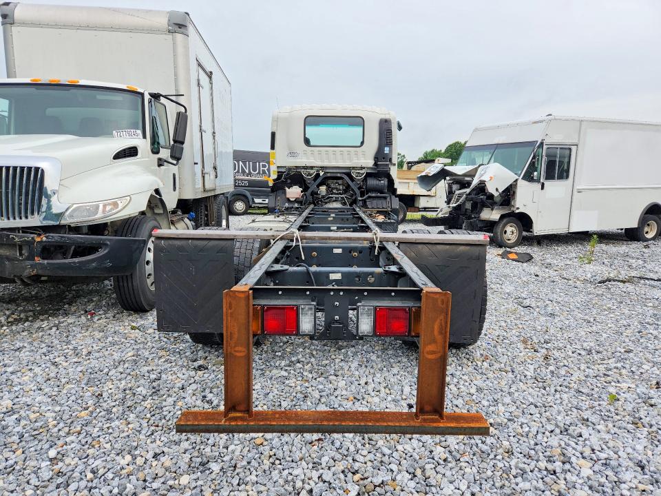 2019 Isuzu FTR VIN 54DK6S161KSG00926 COPART salvage auction — MINOR DENT/SCRATCHES, MD - CERTIFICATE OF TITLE, sold $8,700 on 2026-07-28 (photo 6)