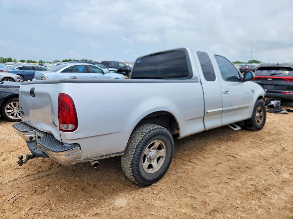 2001 Ford F-150 lightning VIN 1FTRX17W61KC65708 COPART salvage auction — UNDERCARRIAGE, Tx - Salvage Vehicle Title, sold $975 on 2026-07-02 (photo 3)