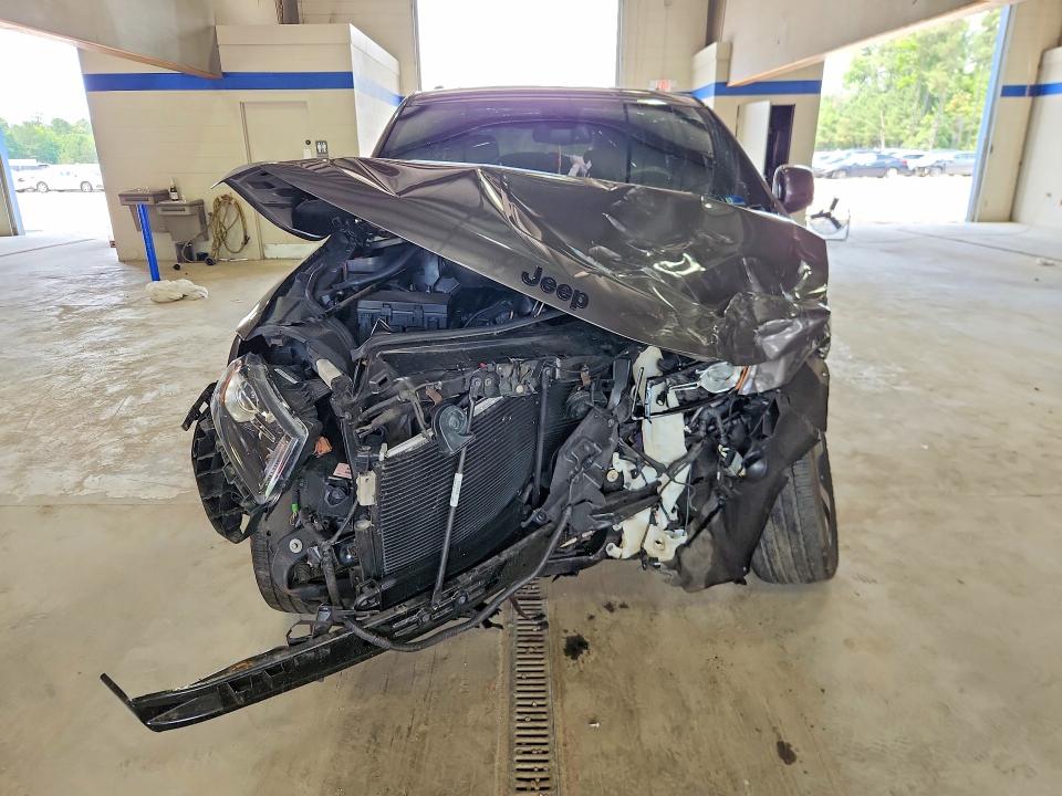 2015 Jeep VIN 1C4RJFAG7FC711656 COPART salvage auction — FRONT END, VA - CERT OF TITLE - SALVAGE, sold $550 on 2026-07-02 (photo 5)