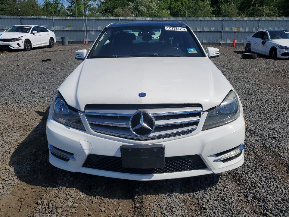 2013 Mercedes-benz C-klasse VIN WDDGF8ABXDR241535 COPART salvage auction — SIDE, Nj - Cert Of Title-Salvage, sold $925 on 2026-07-31 (photo 5)