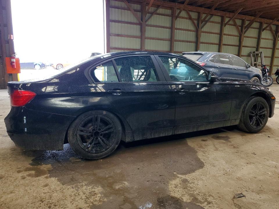 2013 BMW VIN WBA3B1C56DF461403 COPART salvage auction — REAR END, ON - PERMIT IRREPAIRABLE, sold $125 on 2026-07-23 (photo 3)