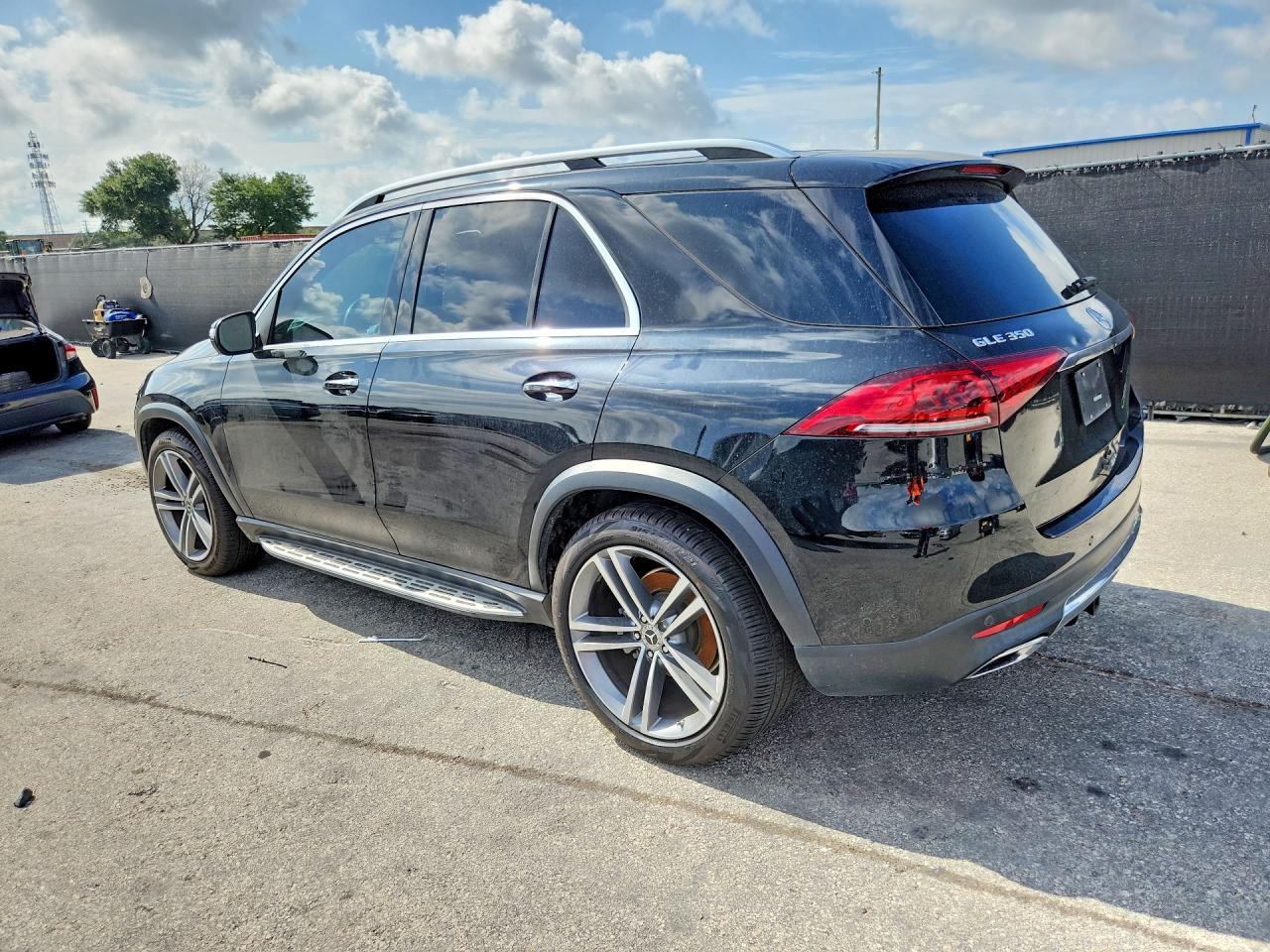 2021 Mercedes-Benz GLE-Class VIN 4JGFB4JE6MA442119 COPART salvage auction — Minor Dent/Scratches, TX - CERTIFICATE OF TITLE (P), sold $12,300 on 2026-07-03 (photo 2)