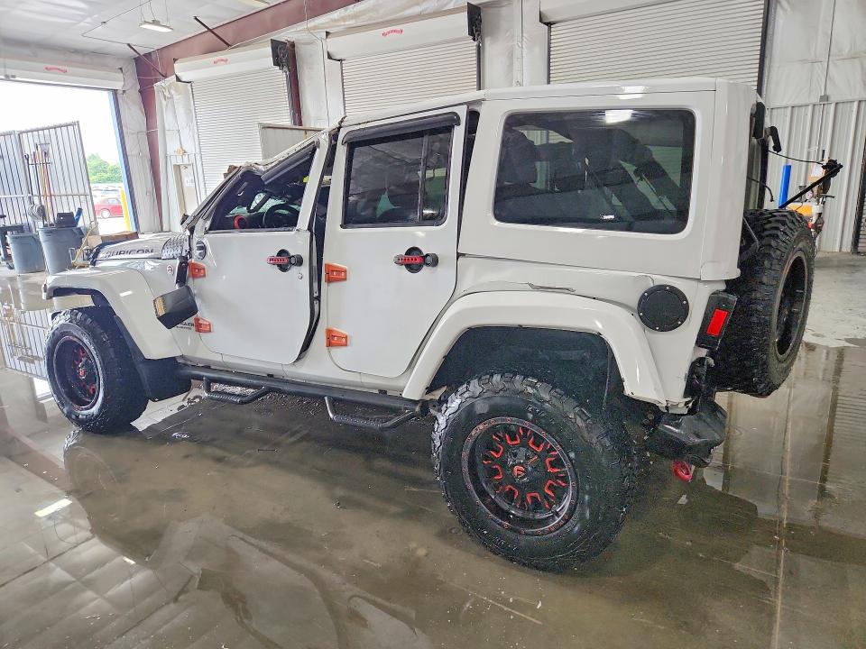 2016 Jeep Wrangler / VIN 1C4BJWFG3GL250807 COPART salvage auction — ROLLOVER, Il - Junking Cert Of A Vehicle, sold $5,900 on 2026-07-22 (photo 2)