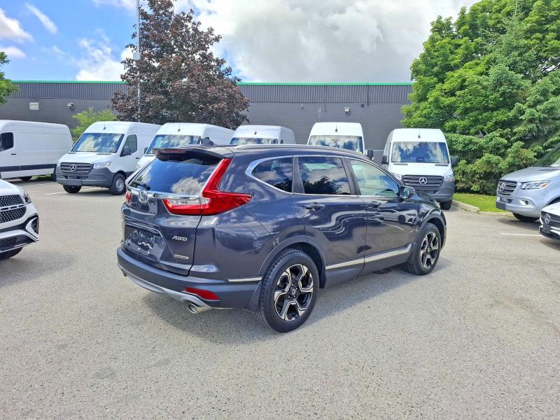 2017 Honda VIN 2HKRW2H9XHH136588 COPART salvage auction — NORMAL WEAR, On - Permit No Brand - Unfit (P), sold $10,700 on 2026-07-03 (photo 4)