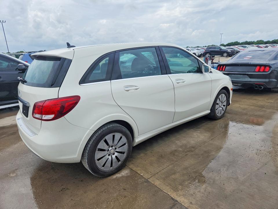 2017 Mercedes-benz B-klasse VIN WDDVP9AB4HJ015022 COPART salvage auction — NORMAL WEAR, Mt - Certificate Of Title, sold $3,000 on 2026-07-02 (photo 3)