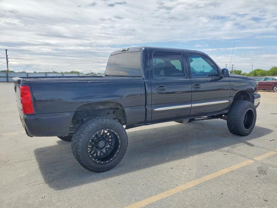 2004 Chevrolet Silverado VIN 2GCEK13T041431430 COPART salvage auction — WATER/FLOOD, ID - SALVAGE CERTIFICATE OF TITLE, sold $2,000 on 2026-07-09 (photo 3)