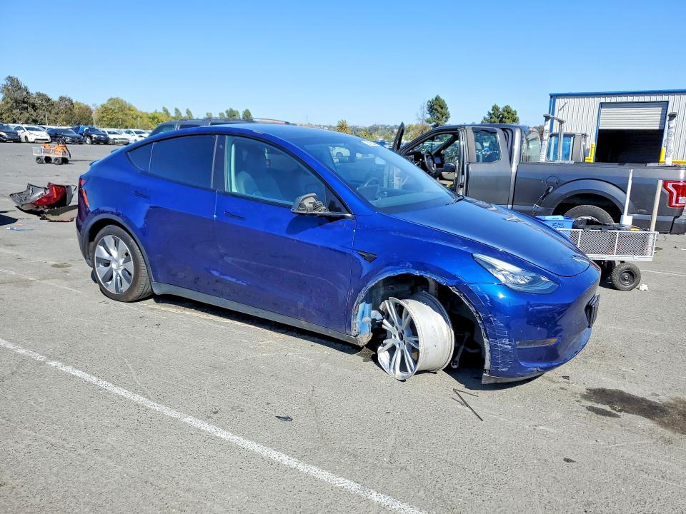 2020 Tesla Model y VIN 5YJYGDEF6LF018575 COPART salvage auction — FRONT END, Ca - Salvage Certificate, sold $8,200 on 2026-07-17 (photo 4)