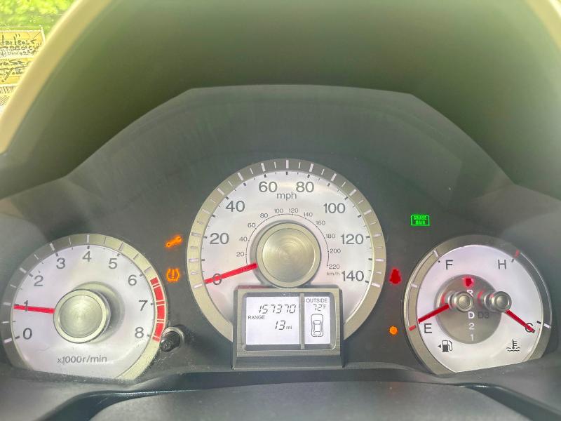 2011 Honda Pilot VIN 5FNYF4H57BB010649 COPART salvage auction — NORMAL WEAR, ME - CERTIFICATE OF TITLE (P), sold $3,350 on 2026-07-02 (photo 8)