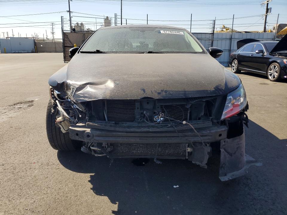 2016 Volkswagen VIN WVWBP7AN7GE513427 COPART salvage auction — FRONT END, Ca - Salvage Certificate, sold $800 on 2026-07-20 (photo 5)