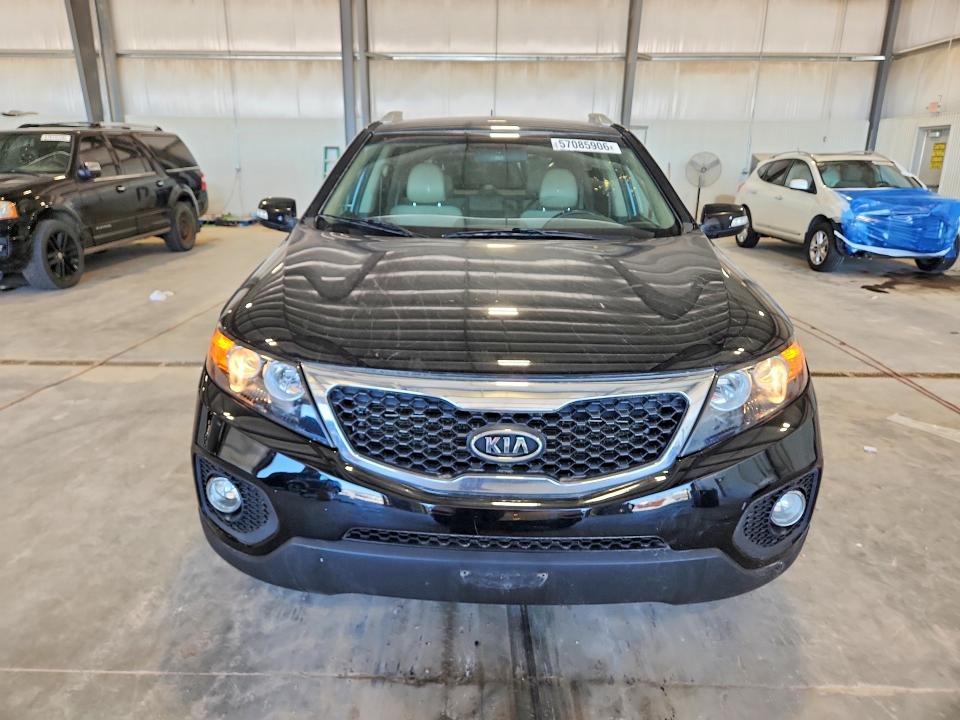 2011 Kia Sorento VIN 5XYKUCA14BG120564 COPART salvage auction — VANDALISM, Ne - Cert Of Title-Salvage, sold $1,500 on 2026-07-07 (photo 5)