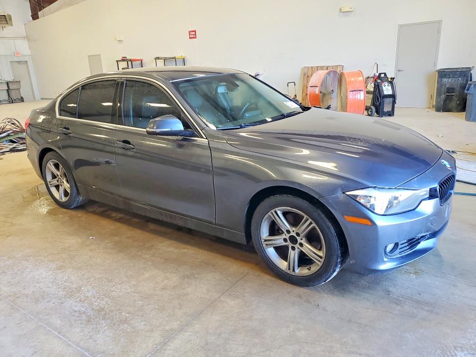 2015 BMW 3 series VIN WBA3C1C50FP116507 COPART salvage auction — NORMAL WEAR, Tx - Certificate Of Title, sold $425 on 2026-07-07 (photo 4)