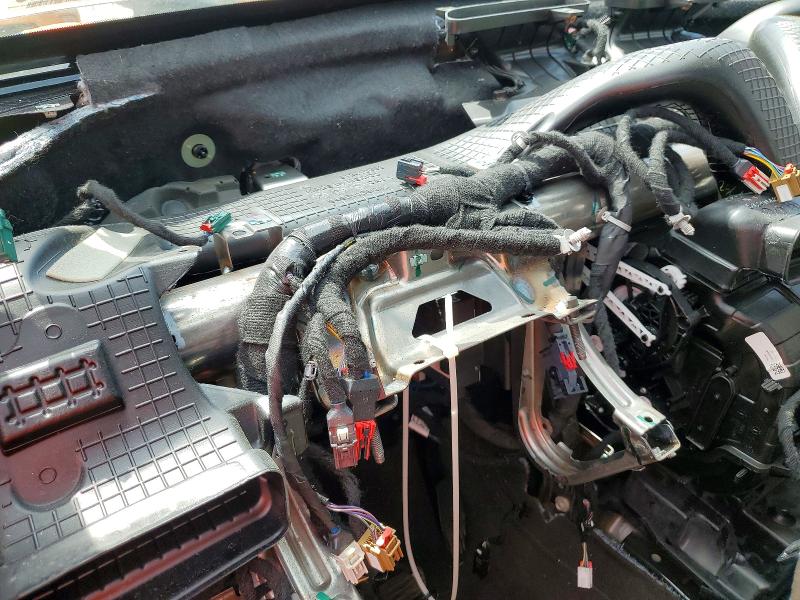 2022 Cadillac Escalade VIN 1GYS4CKL1NR192581 COPART salvage auction — ALL OVER, Ny - Mv-907A Salvage Certificate, sold $20,400 on 2026-07-06 (photo 9)