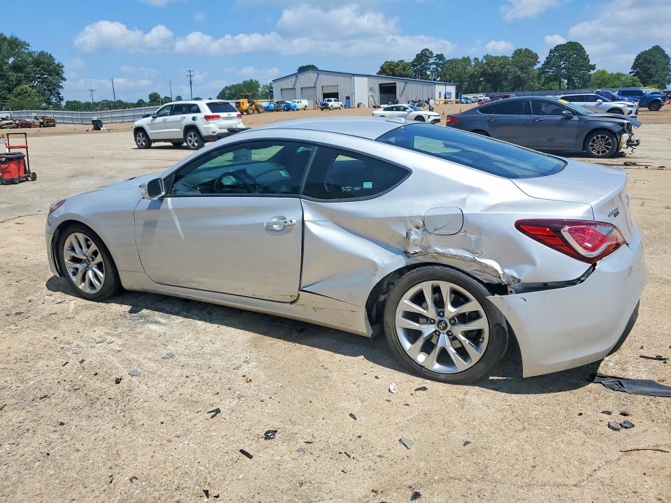 2015 Hyundai Genesis VIN KMHHU6KJ8FU124370 COPART salvage auction — REAR END, Tx - Salvage Vehicle Title, sold $1,950 on 2026-07-13 (photo 2)