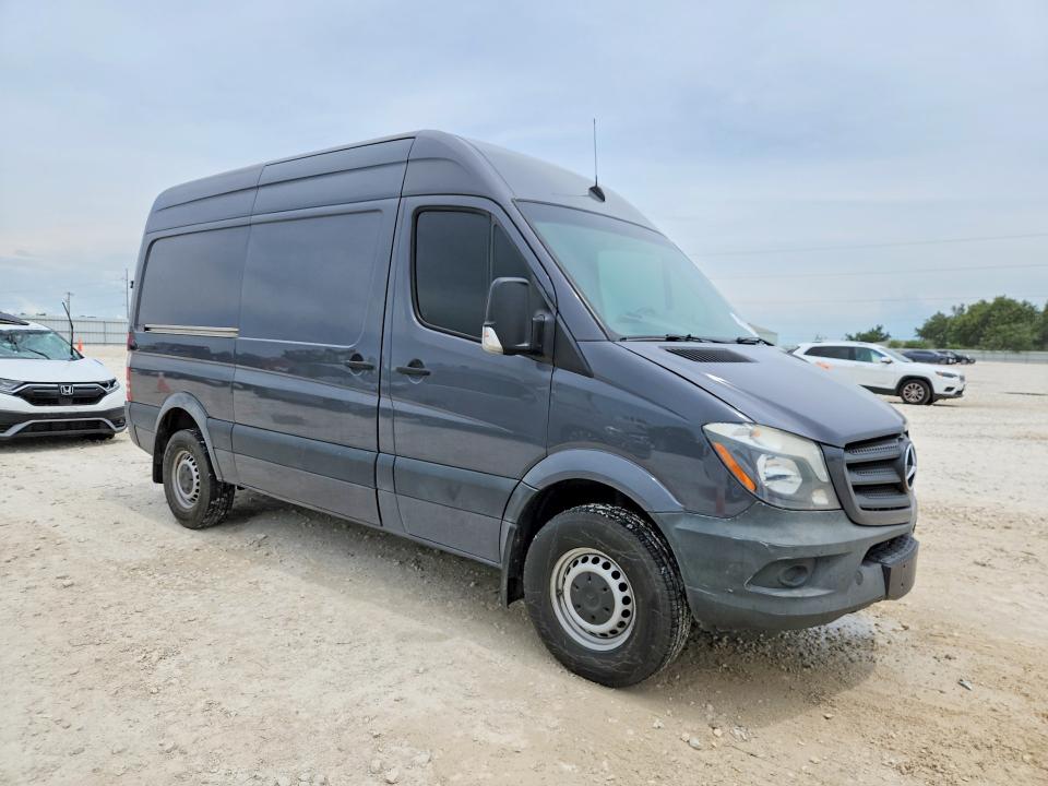2017 Mercedes-benz Sprinter VIN WD3PE7CD1HP525735 COPART salvage auction — MECHANICAL, Tx - Certificate Of Title, sold $3,300 on 2026-07-13 (photo 4)