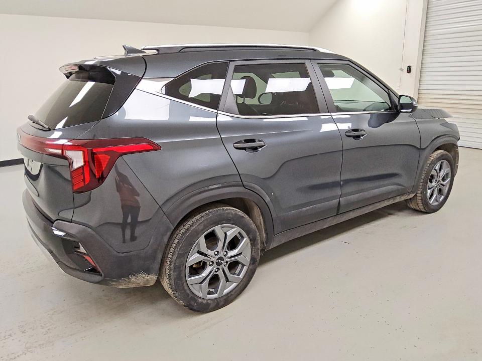 2024 Kia Seltos VIN KNDEU2AAXR7476161 COPART salvage auction — FRONT END, TX - CERTIFICATE OF TITLE, sold $6,200 on 2026-07-23 (photo 3)
